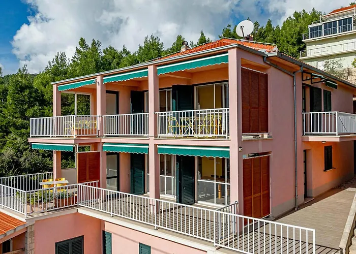 2 Bedroom In Karbuni Potirna