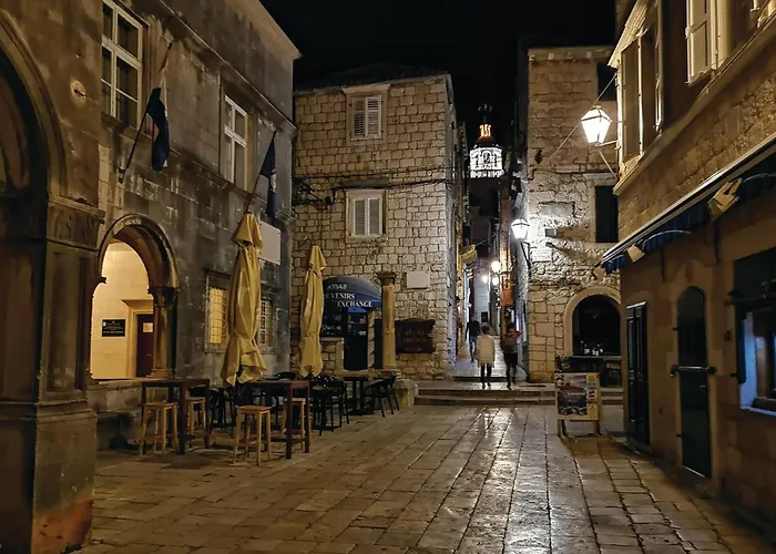 2 Bedroom In Karbuni Potirna