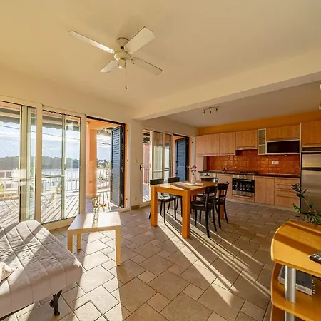 2 Bedroom In Karbuni Apartment Potirna