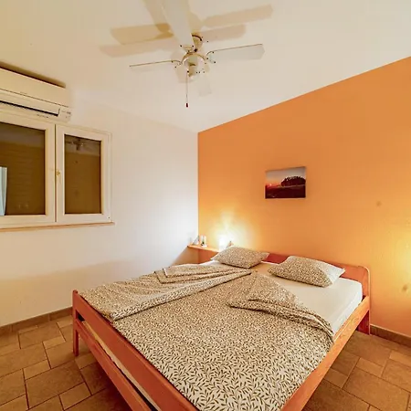 2 Bedroom In Karbuni