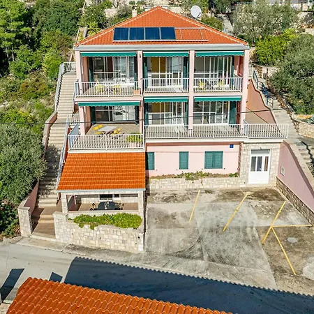 2 Bedroom In Karbuni Apartment Potirna