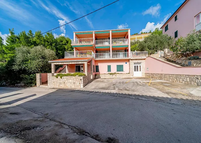 2 Bedroom In Karbuni *
