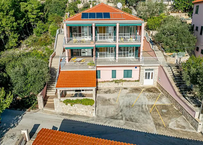 2 Bedroom In Karbuni Apartment Potirna