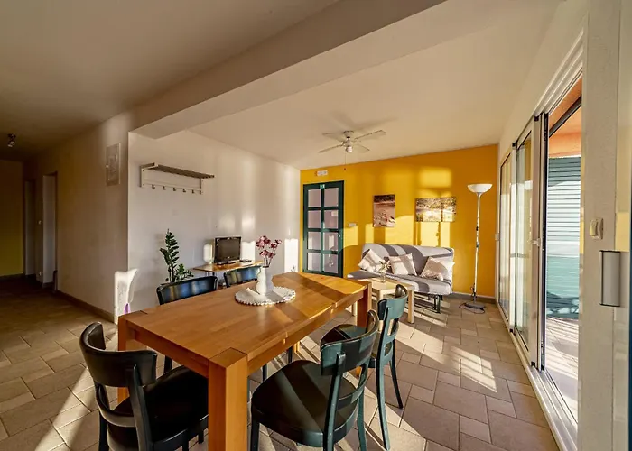 2 Bedroom In Karbuni *